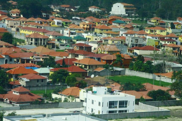 Hondureños podrán optar a casas desde los 500 mil lempiras