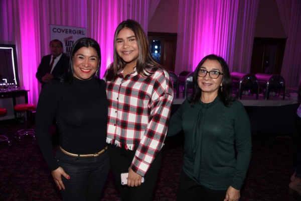 Royale Impex presenta Cover Girl en Honduras