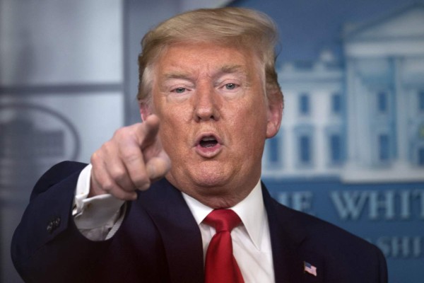Trump despide a funcionario de inteligencia que tuvo rol clave en el impeachment