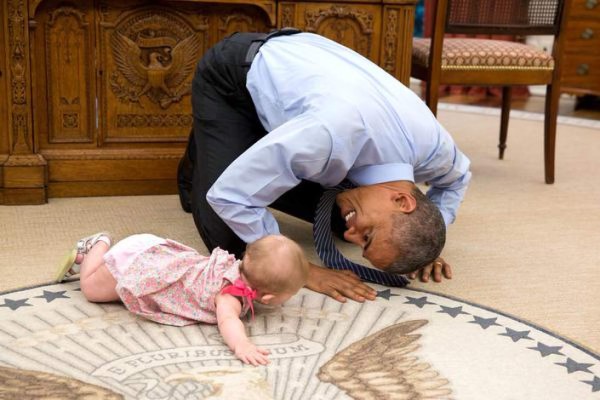 La foto de Obama que conmueve las redes sociales