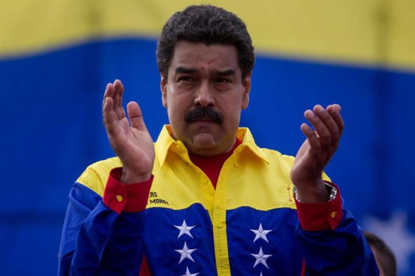 Maduro dice que si pieden las elecciones seguirán luchando desde la calle
