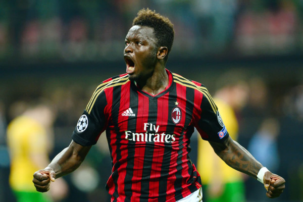 Infortunio de Emilio Izaguirre y el Celtic pierde con el Milan