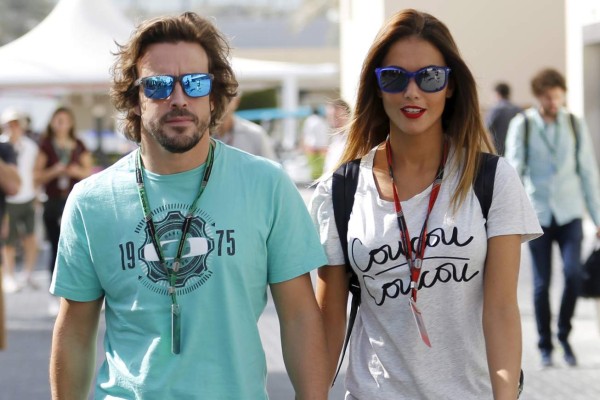 Fernando Alonso rompe con su novia 'por viaje a Honduras'