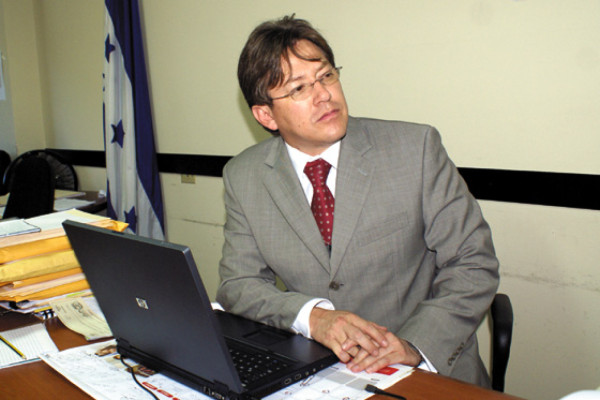 Sobrevaloración en ENP investiga fiscalía