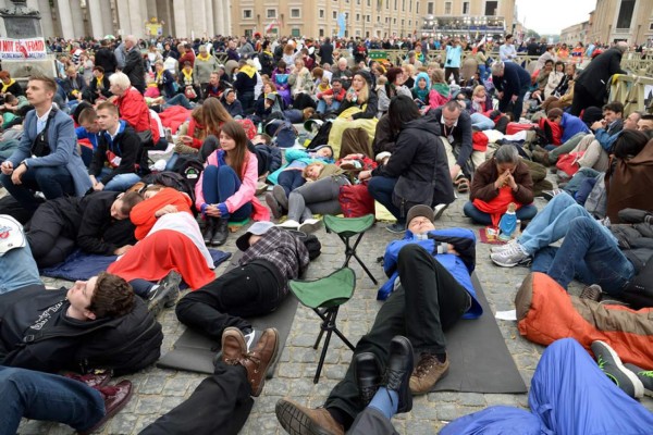 Wojtyla y Roncalli fueron proclamados santos en una ceremonia multitudinaria