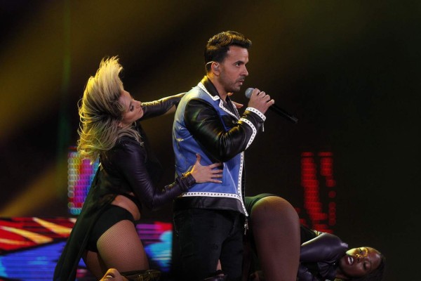 Luis Fonsi y su 'Despacito' pusieron la fiesta en el Festival de Viña del Mar