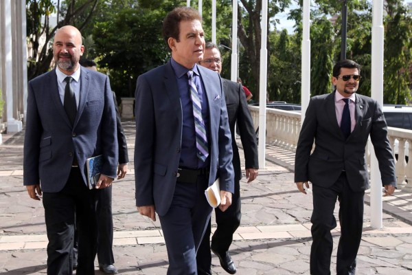 Crisis PAC: Nasralla queda en desventaja en directiva y expulsan a Padilla