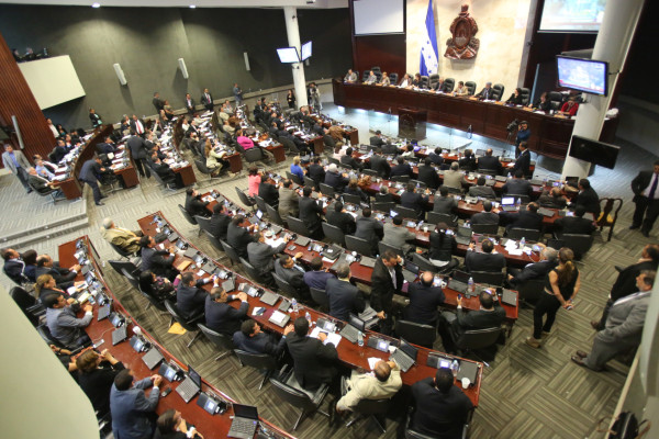 Poder legislativo elige hoy a consejeros de la Judicatura