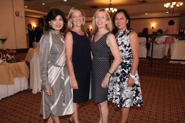 Fraternidad capitalina en un alegre almuerzo