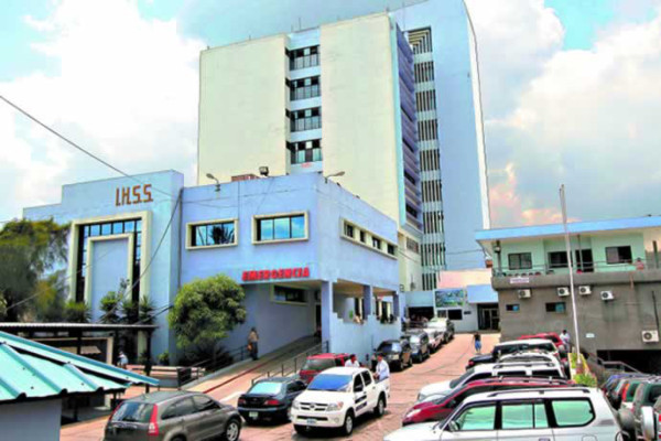 Estados Unidos suspende visas a directivos del Seguro Social