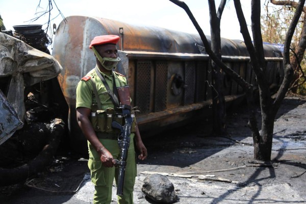 Al menos 62 muertos en la explosión de un camión cisterna en Tanzania