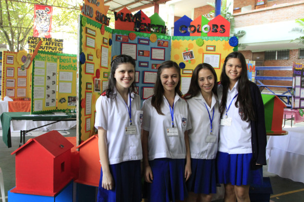 Alumnos sorprenden con proyectos