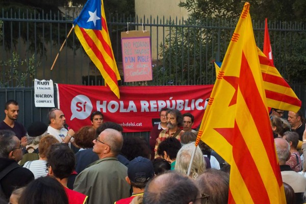 Incertidumbre embarga a los hondureños en Cataluña