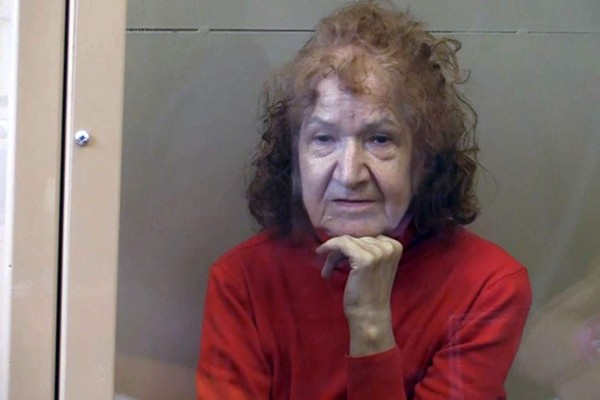 Investigan a la 'abuela destripadora' por 10 asesinatos más