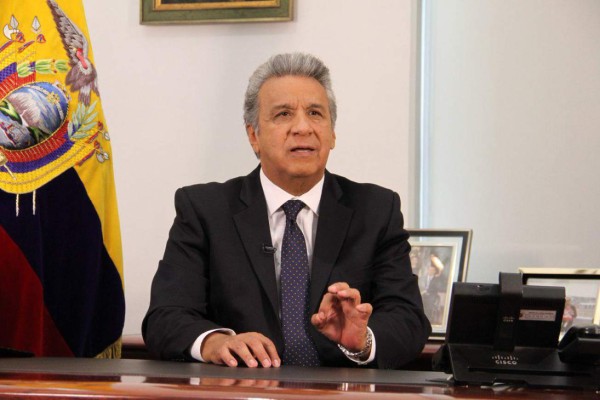 'La mejor manera de ganar al terrorista es no atemorizarse', Presidente de Ecuador