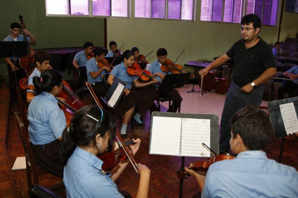 Plan básico en la Victoriano López arrancará con 25 estudiantes