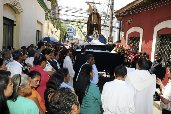 Piden cese a la violencia en aniversario de Tegucigalpa