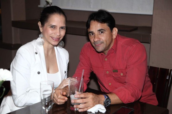 Boda de Oswaldo Salinas y Fabiola Guillén