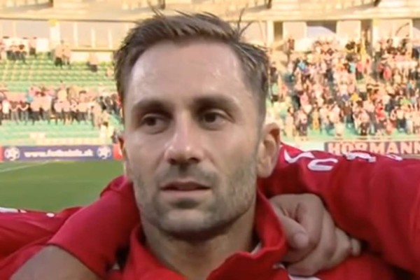 Cambian himno de Malta por Numb de Linkin Park