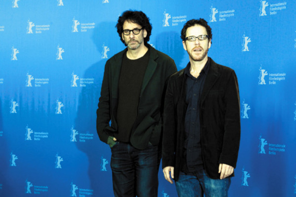 Lawrence y Paltrow deslumbran en la alfombra