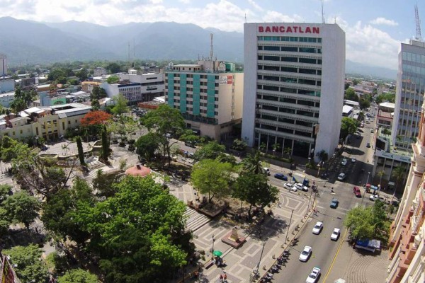 Lunes cálido y despejado en Honduras