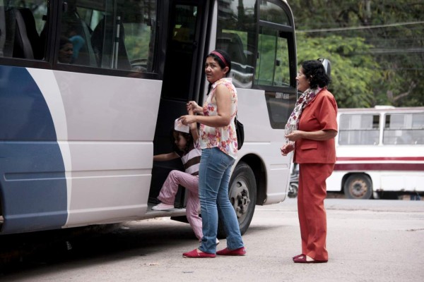 Gobierno de Honduras pide a Transporte revisar tarifas de los pasajes