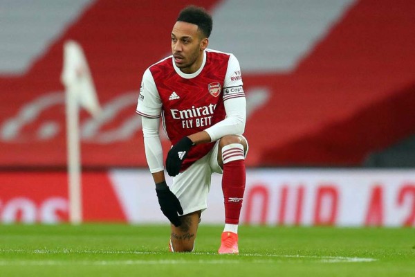 El Arsenal investiga a su figura Aubameyang por hacerse un tatuaje