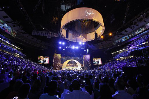 Desfile de estrellas en la despedida de Oprah