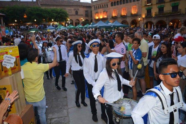 Hondureños en España demostraron amor por su patria