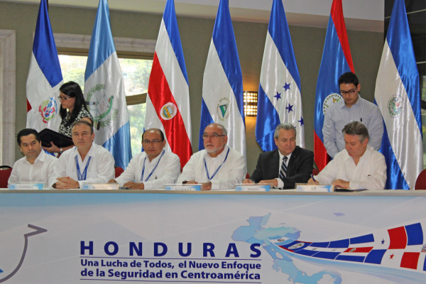 Empresarios y gobiernos tienen grandes desafíos para entrar a la UE