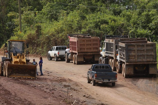 Reanudan obras en carretera que une a Colón con Olancho