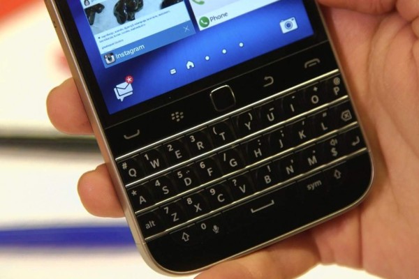 BlackBerry dice adiós a su último teléfono con teclado