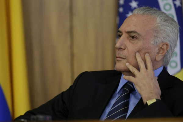 Nicaragua, Venezuela, Brasil, ejemplos de democracia amenazada