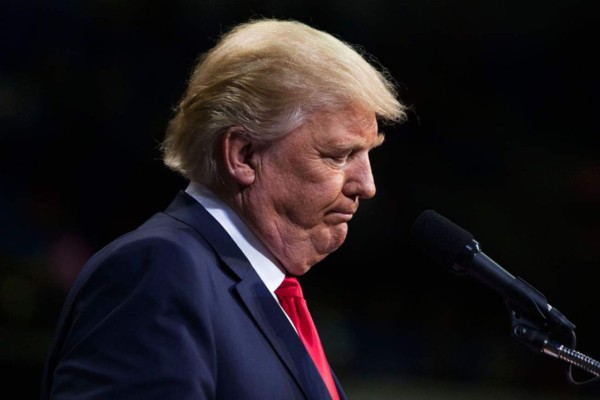 Trump envía mensaje a las familias de las víctimas del tiroteo en Texas