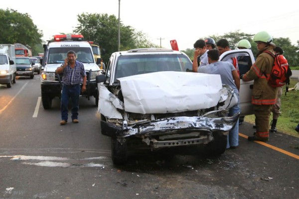 Dos heridos deja choque vehicular en Villanueva