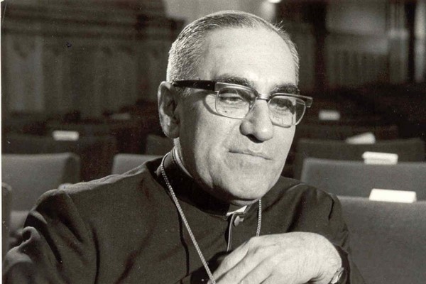 ONG salvadoreñas piden confirmar identidad de asesinos de monseñor Romero