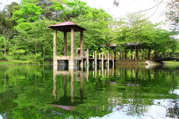 Occidente abre sus encantos al verano