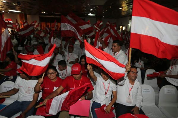 Corrientes liberales deben pagar un millón de lempiras para inscribrise