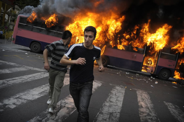 Mahmud Ahmadinejad, un presidente controvertido