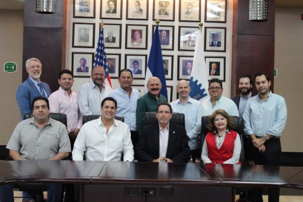 Encargado de Negocios de EEUU visita la Cámara de Comercio e Industrias de Cortés