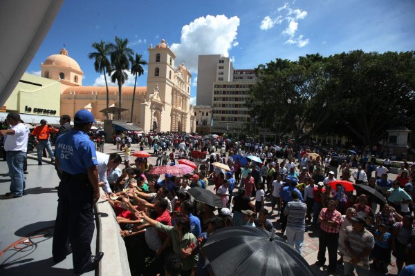 Con procesión y misa conmemoran los 436 años de fundación de Tegucigalpa
