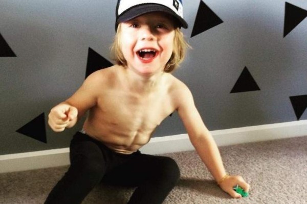 Dash, el pequeño fisiculturista que desata la polémica