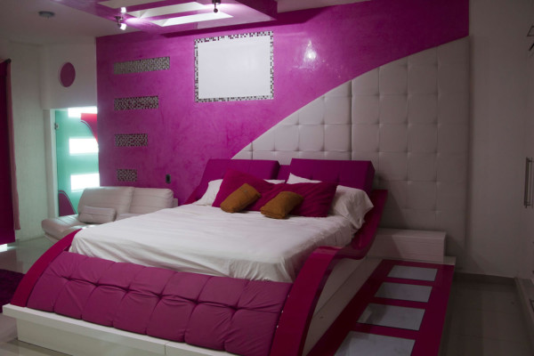 Autodefensas mexicanas decomisan casas de lujo de suspuesto narco