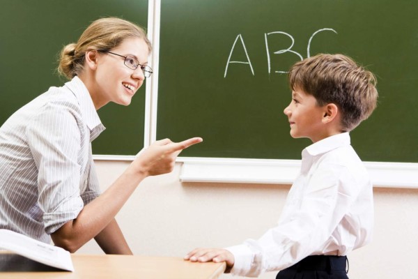 Conozca a qué edad se debe aprender un segundo idioma