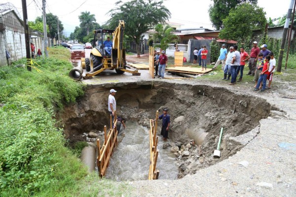 Aguaceros siguen dejando destrozos en San Pedro Sula