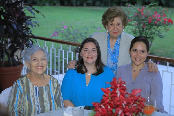 El cumpleaños de Julieta Salem de Kattán