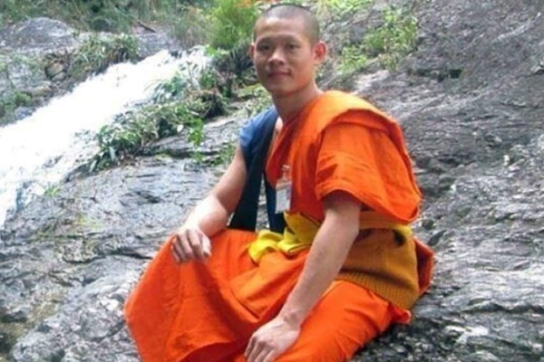 La conmovedora historia del entrenador de los niños rescatados de cueva