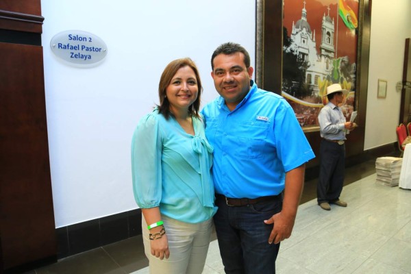 Ministerio cátolico Shekinah ofrece prédica