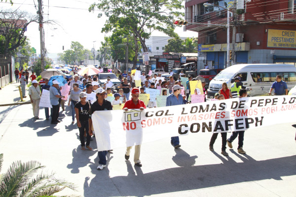 Vecinos de bordos exigen reubicación