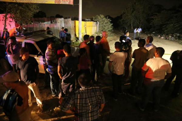 Tres muertos en bordo de la Rivera Hernández